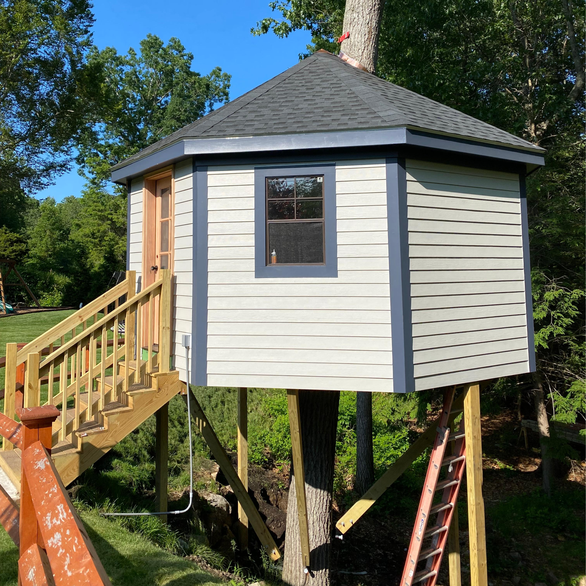 THE DAKOTA PRAIRIE: 12' Hexagonal Treehouse Hardware Kit