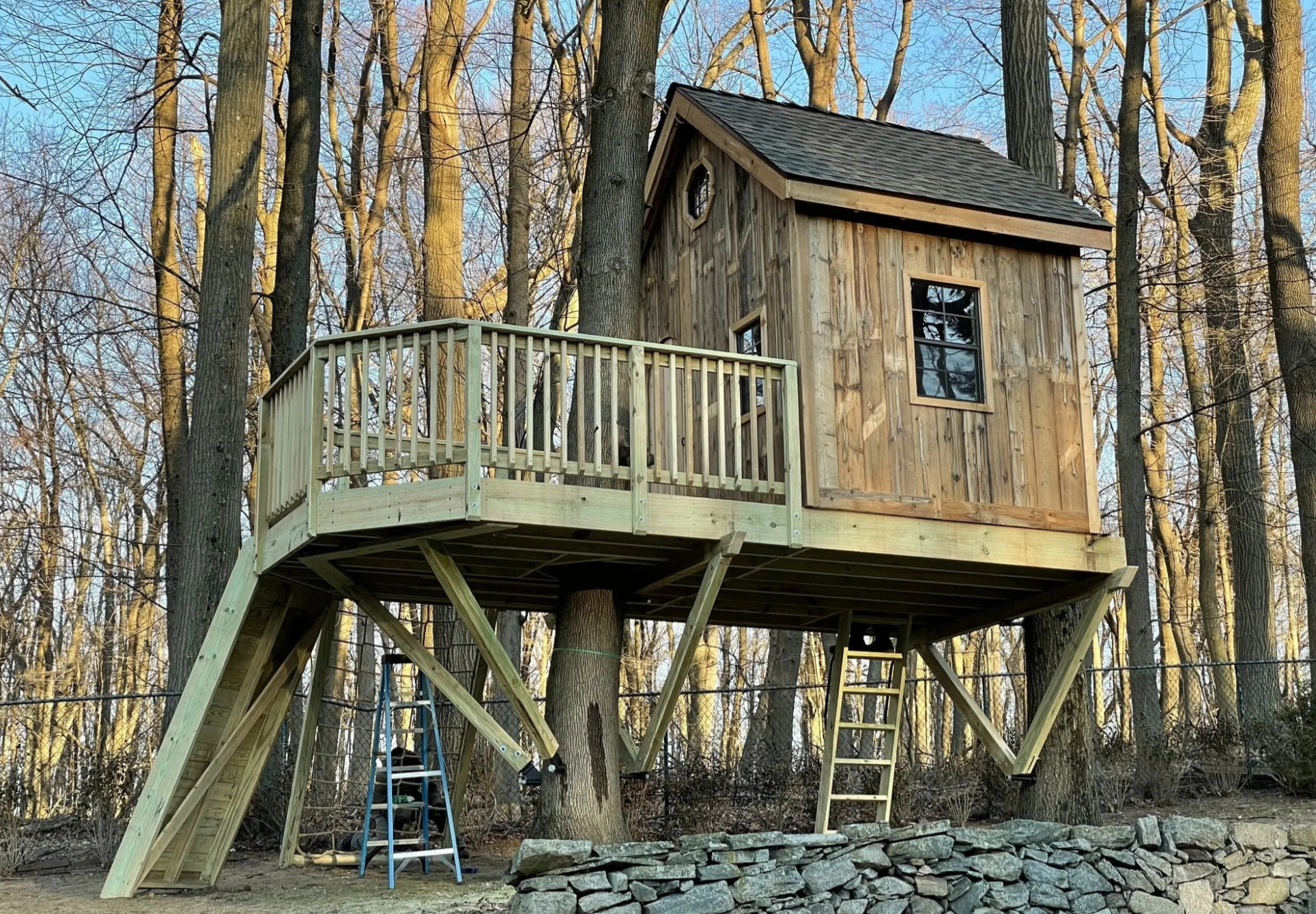 THE TAHOE © : Wraparound 2 Tree Rectangular Treehouse Plan
