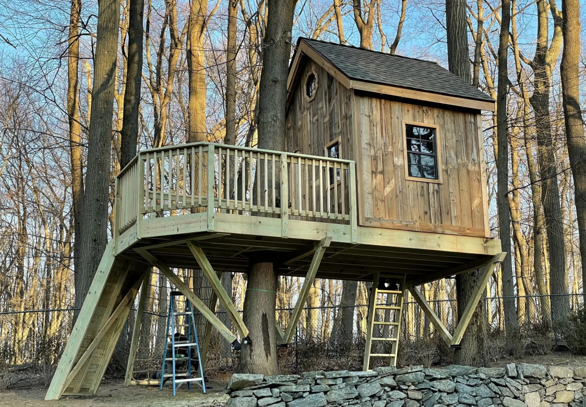 THE TAHOE © : 2 Tree Rectangular Treehouse Plan